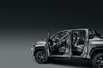 Toyota Hilux Black Edition Double Cab 2018 года (FR)